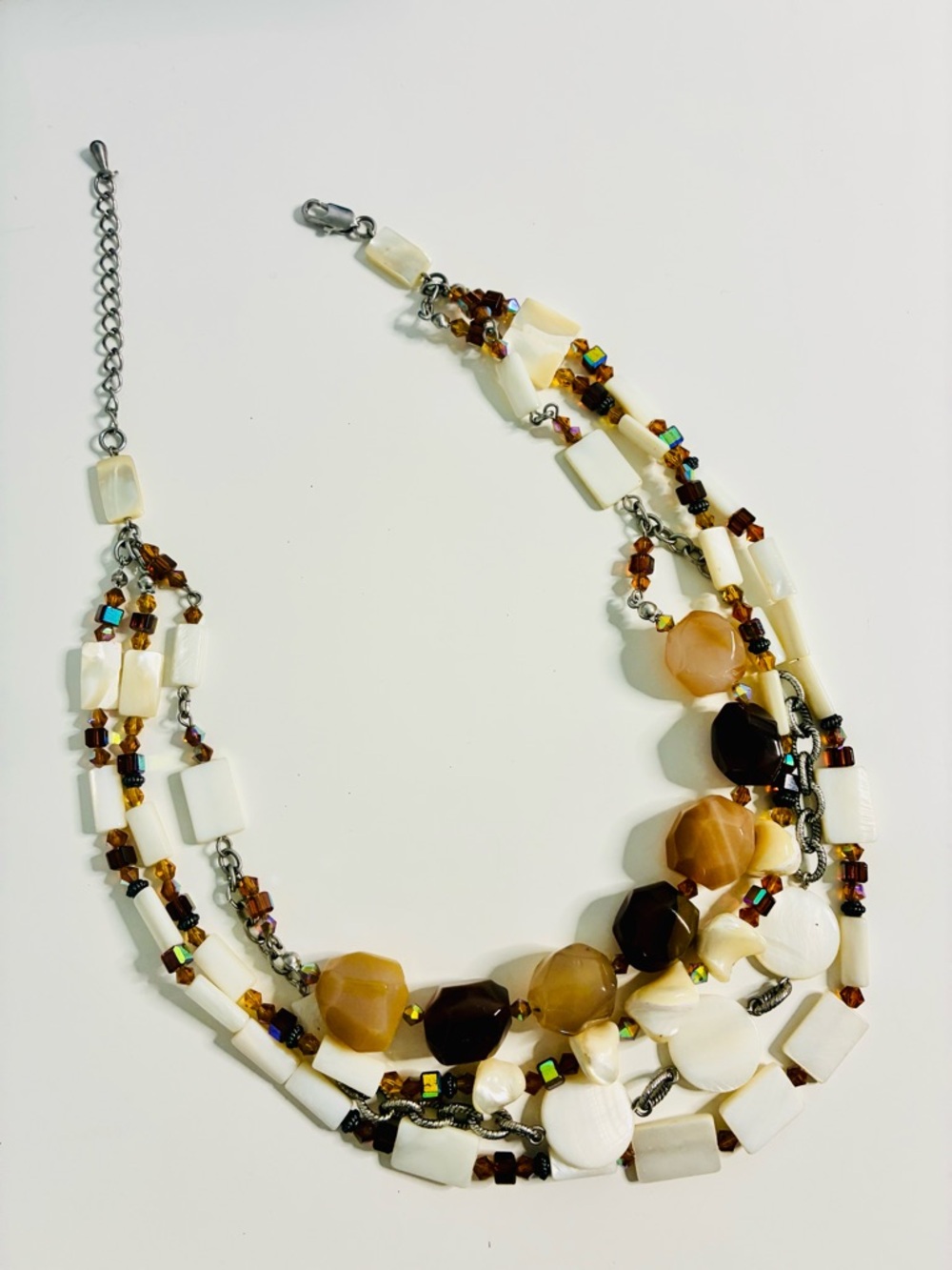4 Layered Natural Agate Cream Tan Brown AB Beaded Necklace - Unbranded Like New